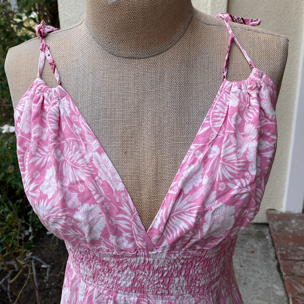 Aakaa beautiful pink floral flowy maxi sundress from high end boutique - Picture 3 of 15